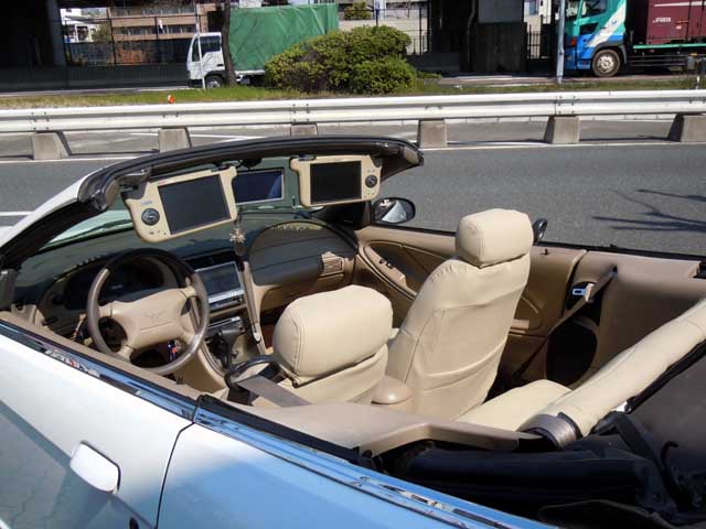 フォード マスタング 大阪 専門店 中古車 販売 アメ車専門店 コンバーチブル オープンカー 在庫車 レザーシート ガレージアクト